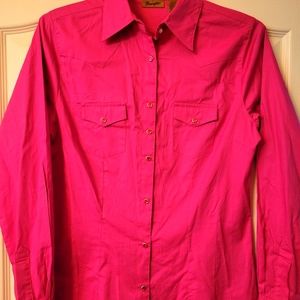Western Shirt Wrangler size small. Fuchsia color, snap button